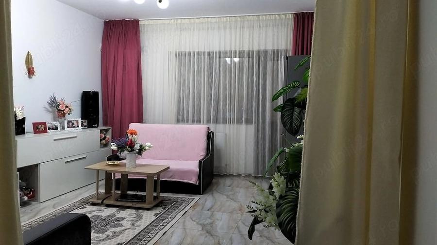 Apartament cu 2 camere decomandat în Lazu