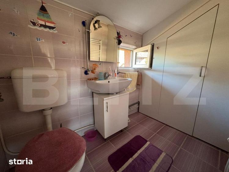 Casă cu 6 camere cu Teren 1200 Mp în Șoimuș