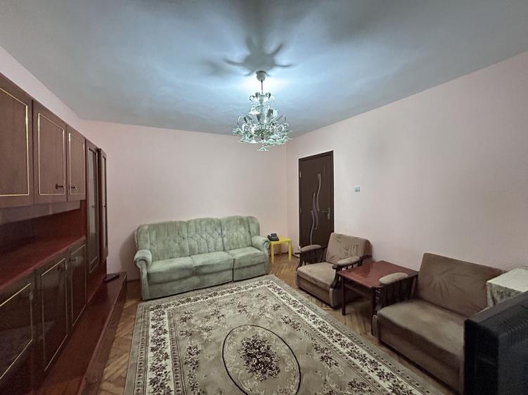 Apartament cu 2 camere decomandat, mobilat în Podgoria