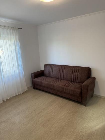Apartament cu 2 camere decomandat în Balciu
