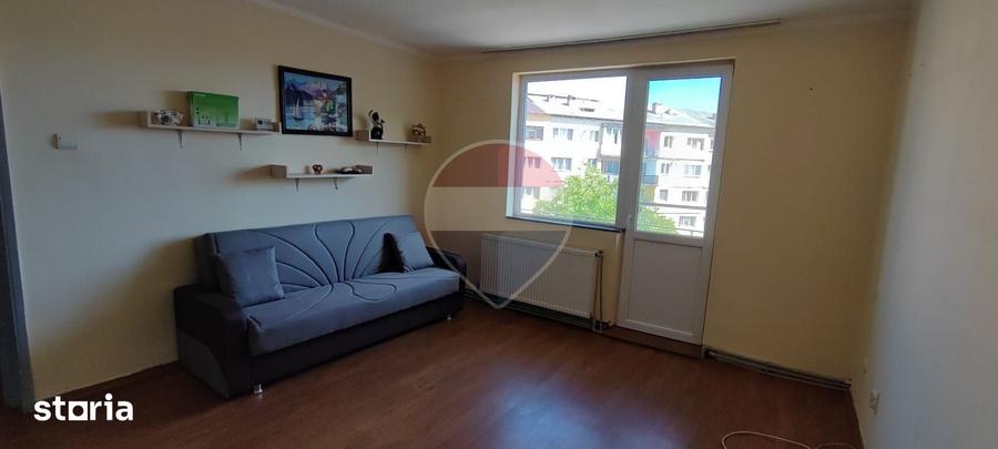 Apartament cu 2 camere semidecomandat în Sud