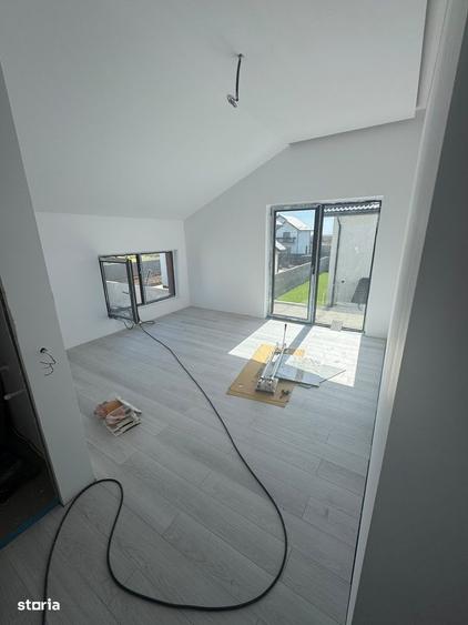 Casă cu 4 camere cu Teren 250 Mp în Central