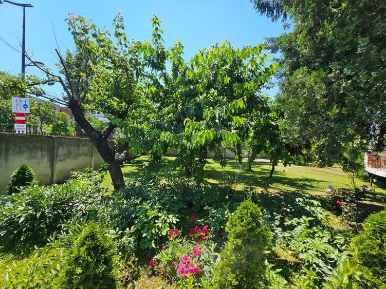 Casă individuală cu 4 camere cu Canalizare în Gara