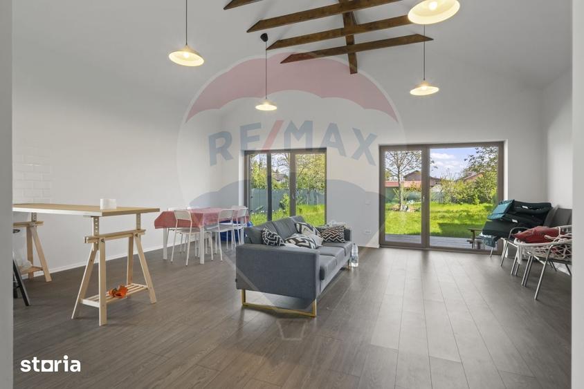 Casă cu 4 camere cu Teren 952 Mp în Moara Vlăsiei