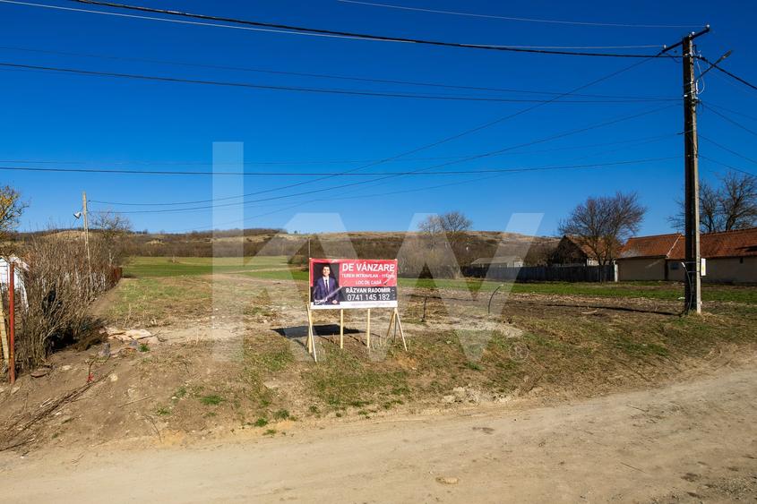 Teren Construcții intravilan de 1152 mp, în Ruși