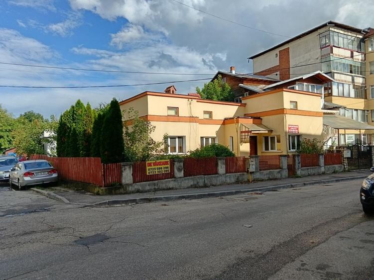 Casă cu 3 camere în Câmpulung Muscel