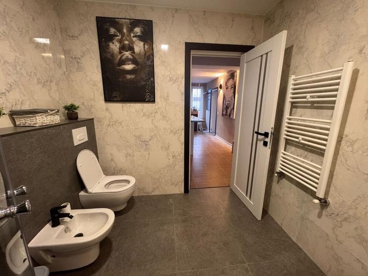 Apartament cu 2 camere decomandat în Între Lacuri
