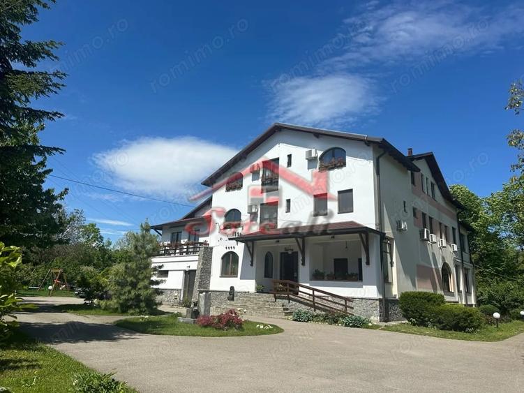 Spațiu comercial, de 1,200 mp, în Cornu