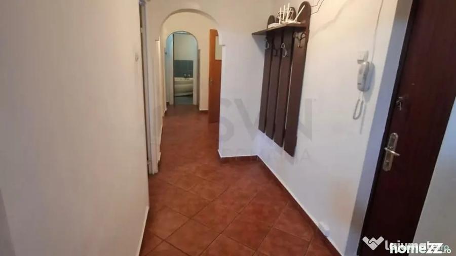 Apartament cu 3 camere decomandat în Lacul Tei