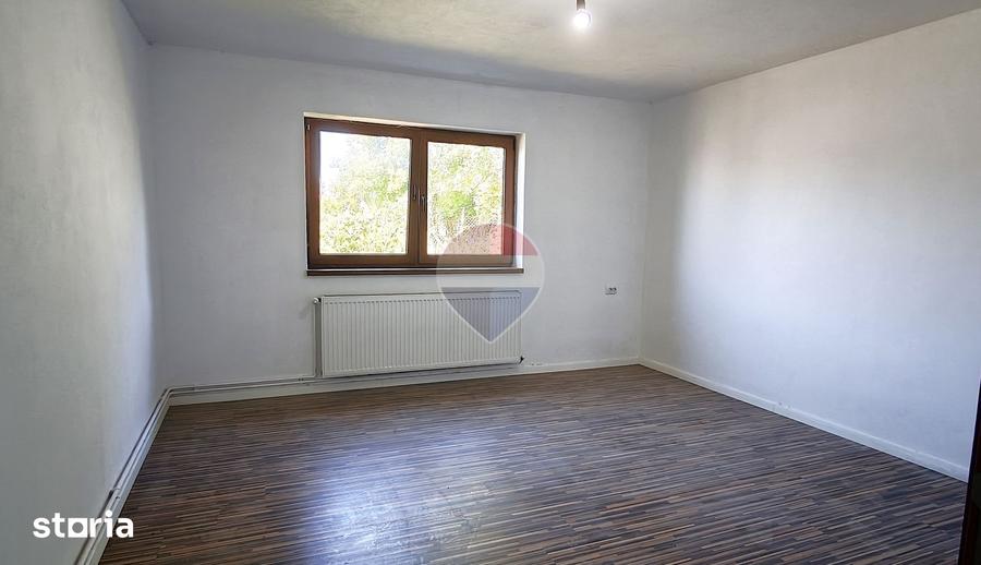 Casă cu 3 camere cu Teren 1163 Mp în Blăjel