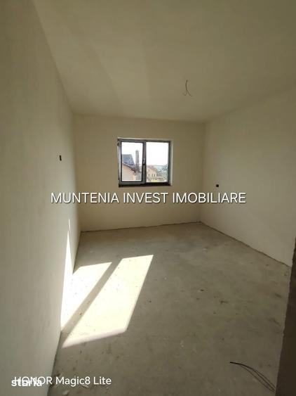 Casă cu 4 camere cu Teren 308 Mp în Moșoaia