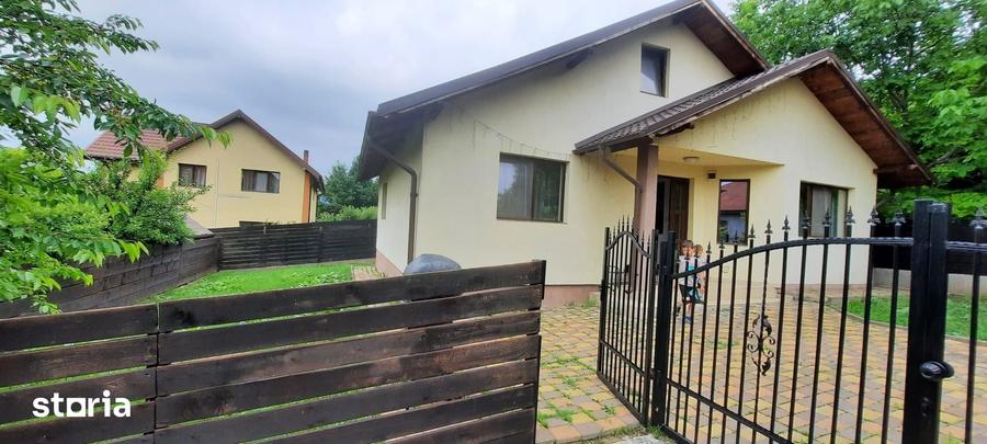 Casă cu 3 camere cu Teren 370 Mp în Valea Adâncă