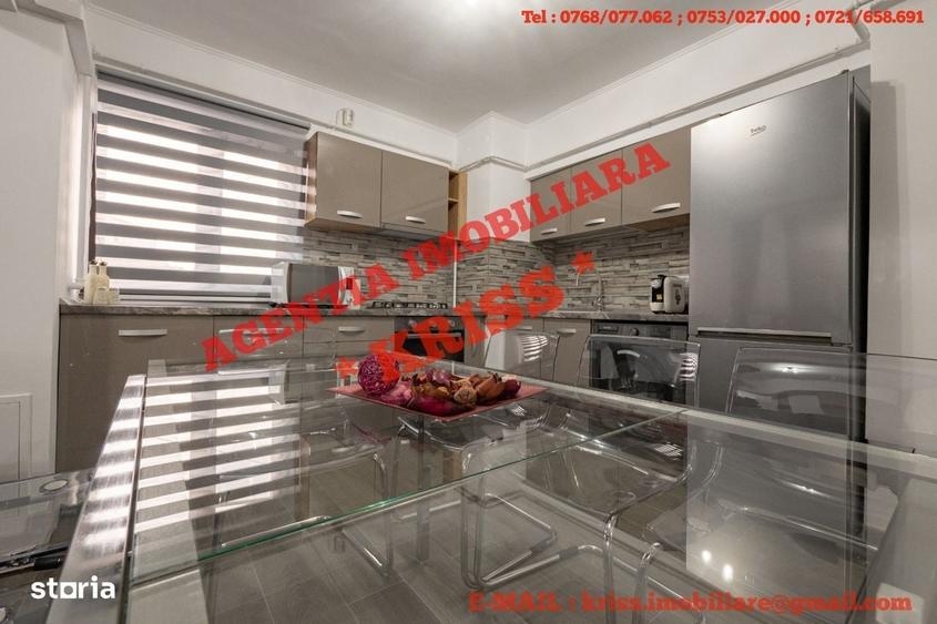 Apartament cu 4 camere decomandat în Ultracentral
