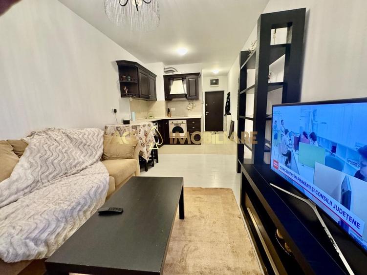 Apartament cu 2 camere semidecomandat, mobilat în Mihai Bravu