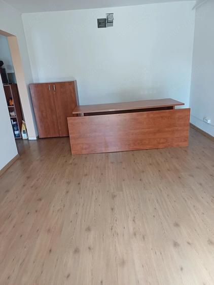 Spațiu comercial, de 18 mp, în Central