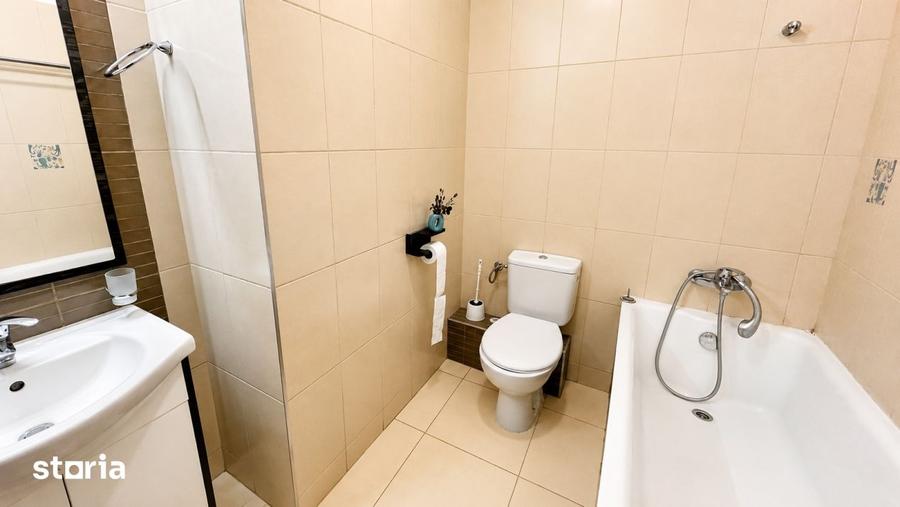Apartament cu 3 camere decomandat, mobilat în Central