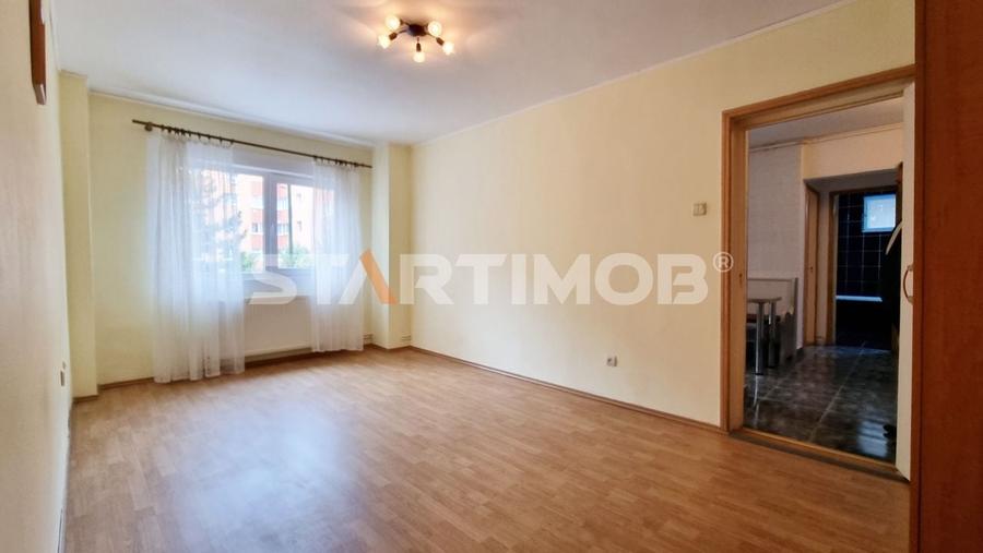 Apartament cu 2 camere decomandat în Răcădău