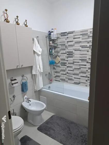 Apartament cu 2 camere decomandat în Bucium