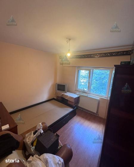 Apartament 3 camere de vanzare Zona Centrala - 17