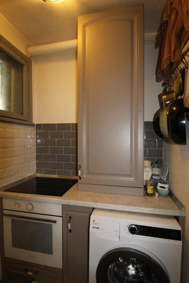 Apartament cu 3 camere circular, mobilat în Capitale