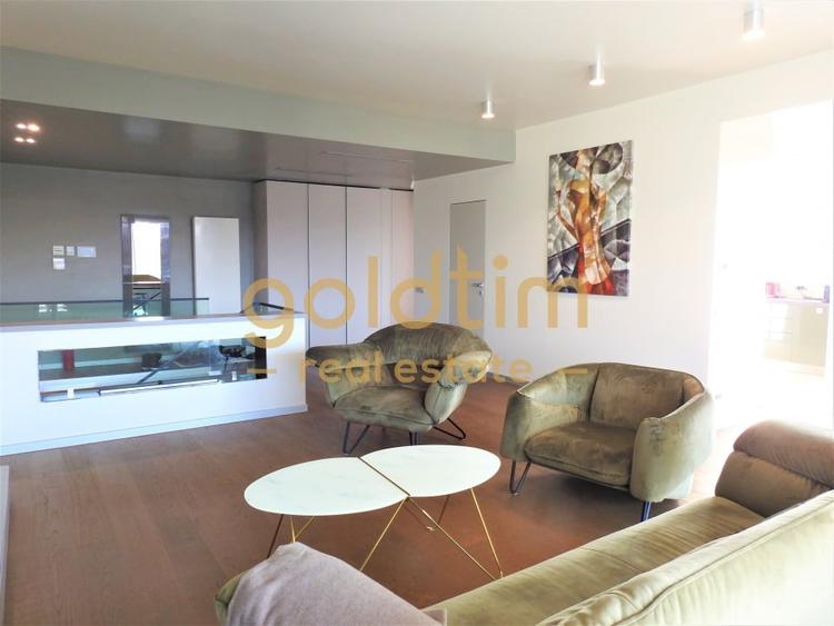 Apartament cu 4 camere semidecomandat, mobilat în Iancu Nicolae