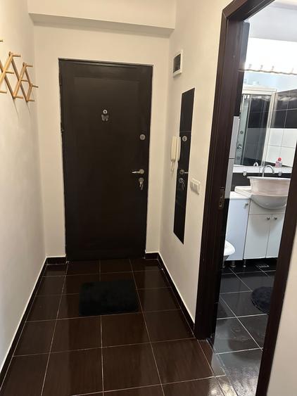 Apartament cu 3 camere decomandat în Bucureștii Noi