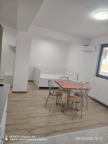 Apartament cu 2 camere decomandat, mobilat în Ferme