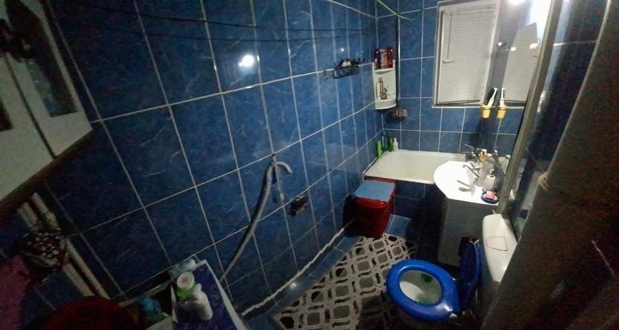 Apartament cu 3 camere semidecomandat în Popoveni
