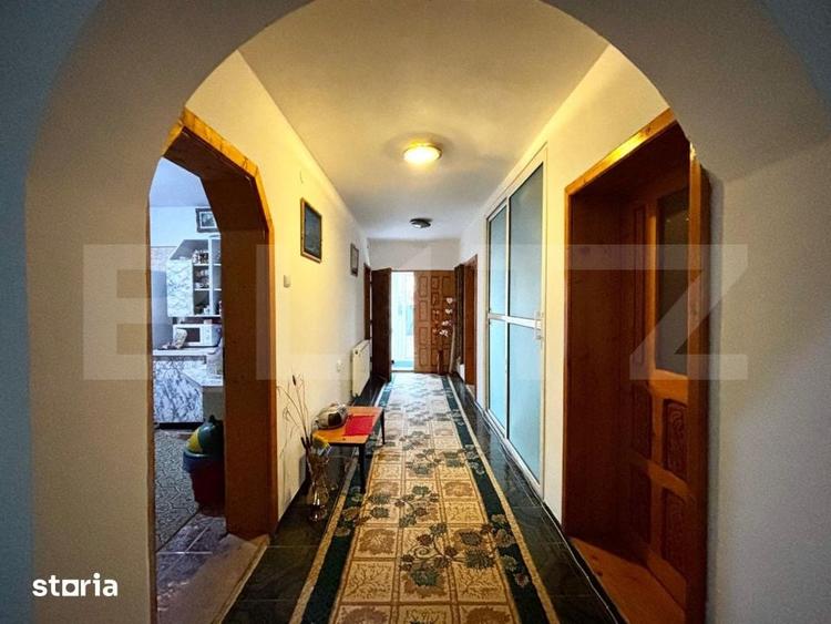 Casă cu 5 camere cu Teren 372 Mp în Bariera Vâlcii