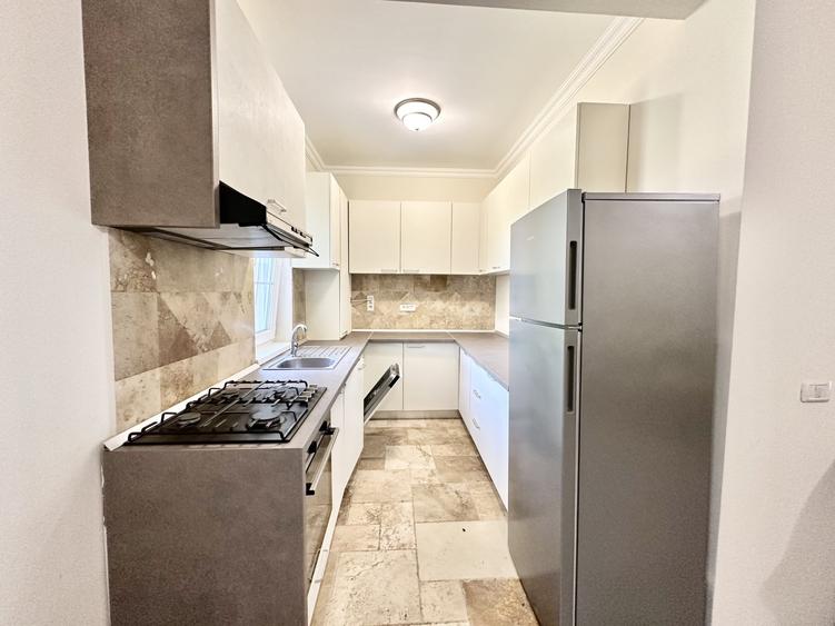 Duplex cu 4 camere cu Canalizare în Urseni