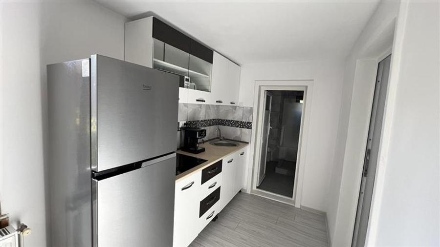 Apartament cu 3 camere circular, mobilat în Mărăști