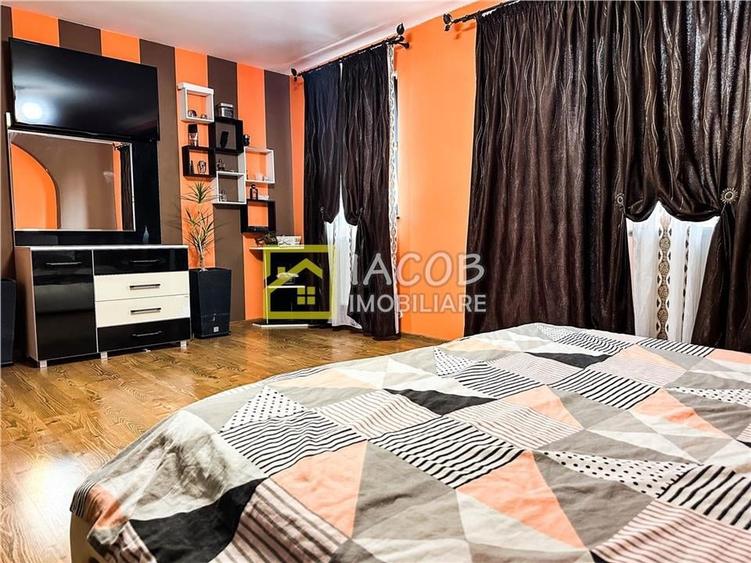 Casă individuală cu 3 camere cu Teren 300 Mp în 9 Mai