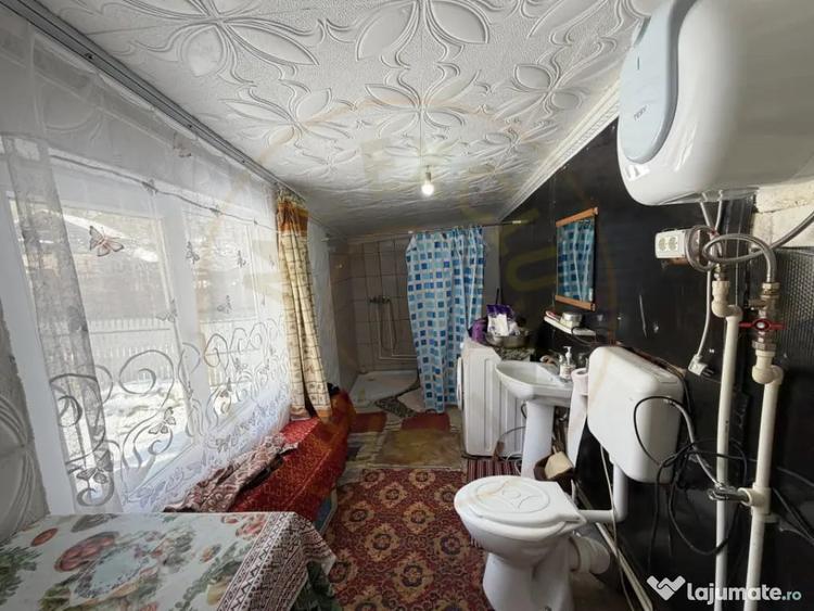 Casă cu 4 camere cu Teren 780 Mp în Priboieni