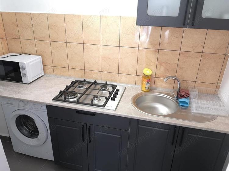 Garsonieră decomandată în Central
