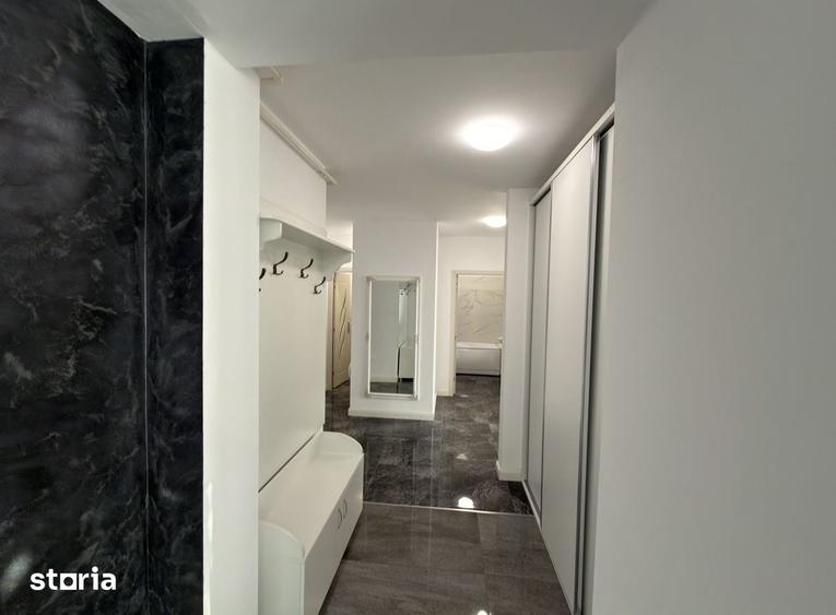Apartament cu 3 camere în Micro 16