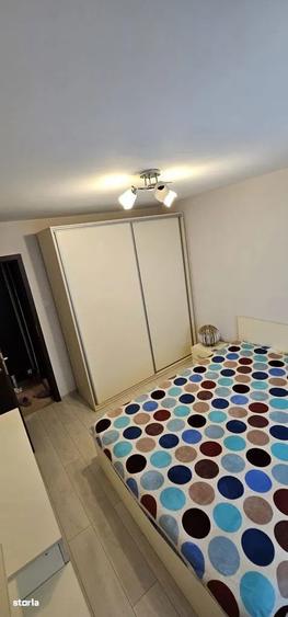 Apartament cu 4 camere, mobilat în Colentina