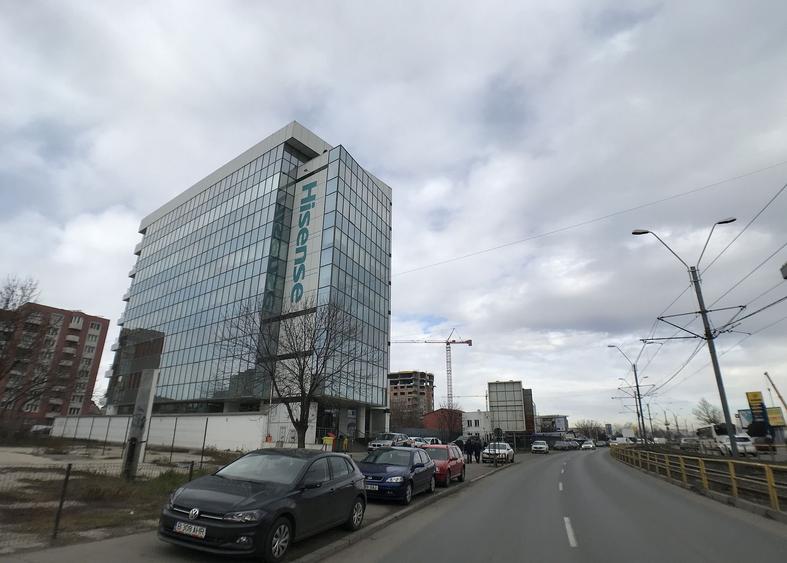 Birou, de 4,000 mp, în Lujerului