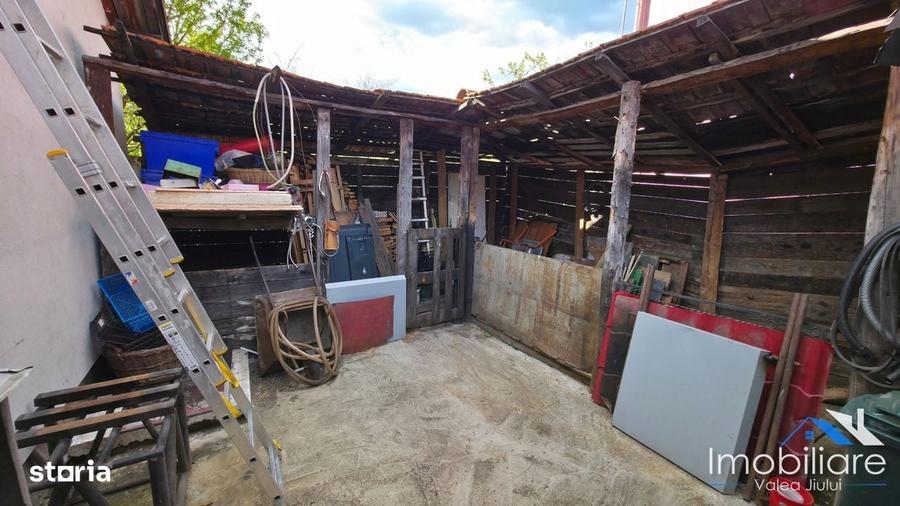 Casă cu 4 camere cu Teren 268 Mp în Central