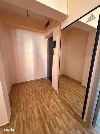 Apartament cu 2 camere în Micro 21