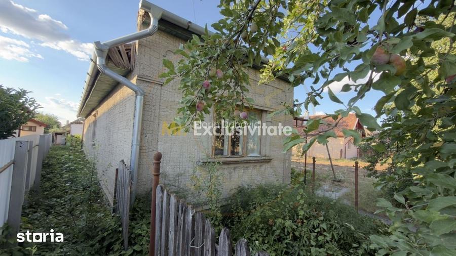 Casa 3 camere, Teren 1036 mp Front 22 m - Str. Florilor 46 - Carei