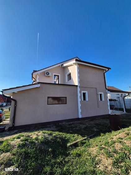Casă cu 3 camere cu Teren 500 Mp în Vladimirescu