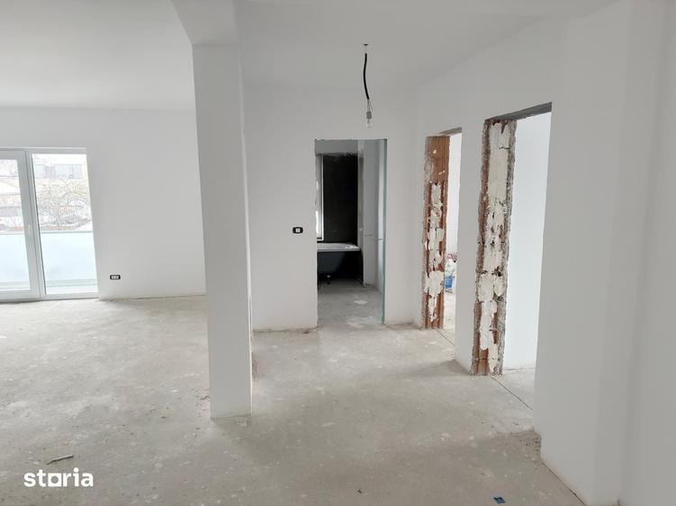 Apartament cu 3 camere în Mehala