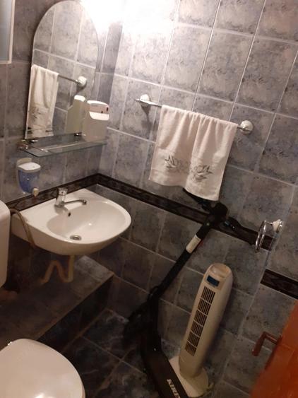 Apartament cu 3 camere decomandat în Nerva Traian