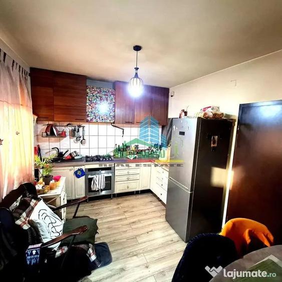 Casă cu 6 camere cu Teren 880 Mp în Ultracentral