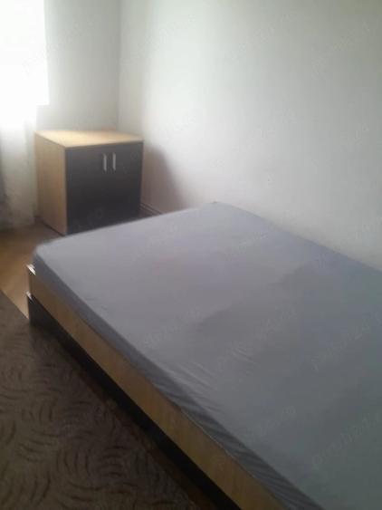 Apartament cu 2 camere semidecomandat în Micro 9