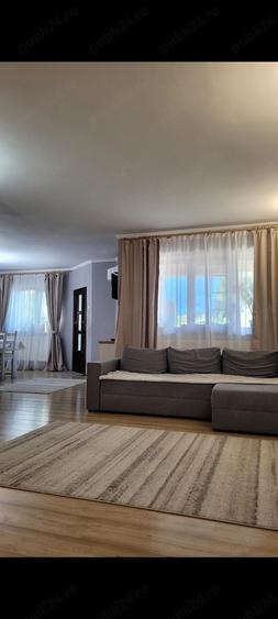 Casă cu Teren 885 Mp în Central