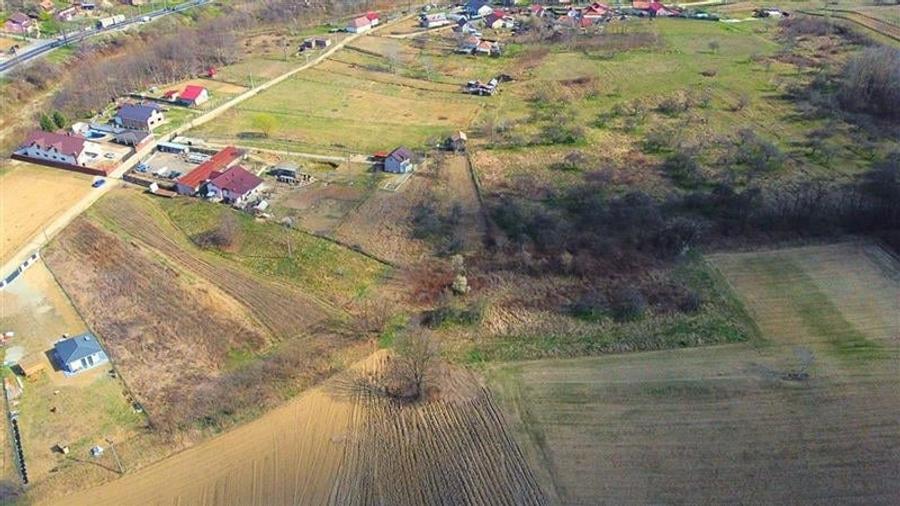 Teren Construcții intravilan de 5460 mp, în Budești