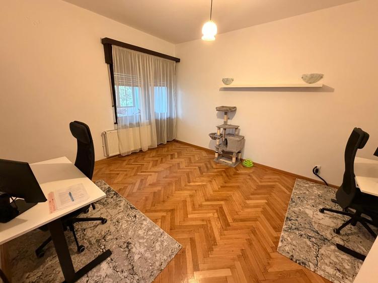 Apartament cu 3 camere circular în Unirii
