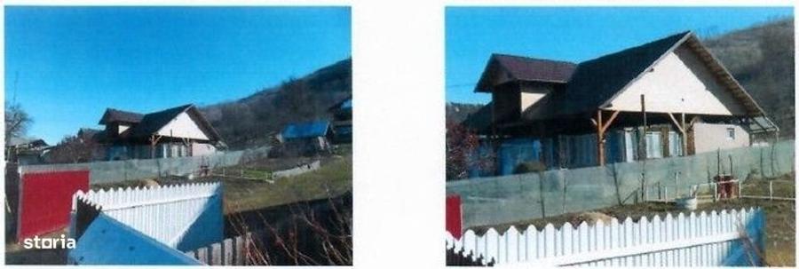 Casă cu 4 camere în Oanțu