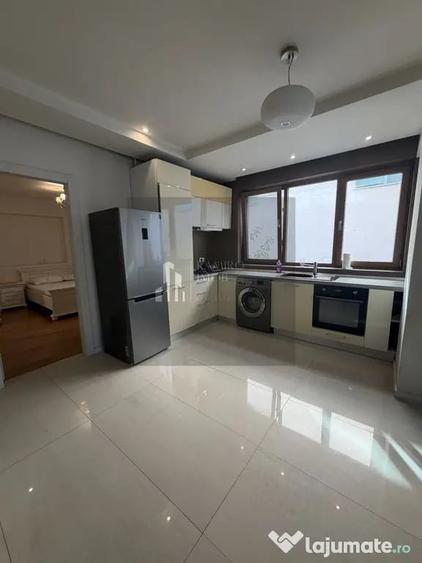 Apartament cu 3 camere semidecomandat în Măgurele